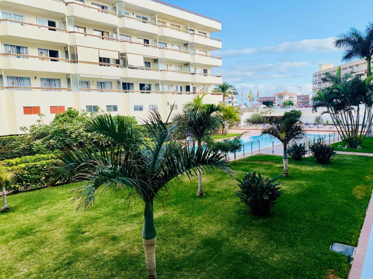 Orange And White Apartment In Yumbo San Bartolomé Εξωτερικό φωτογραφία