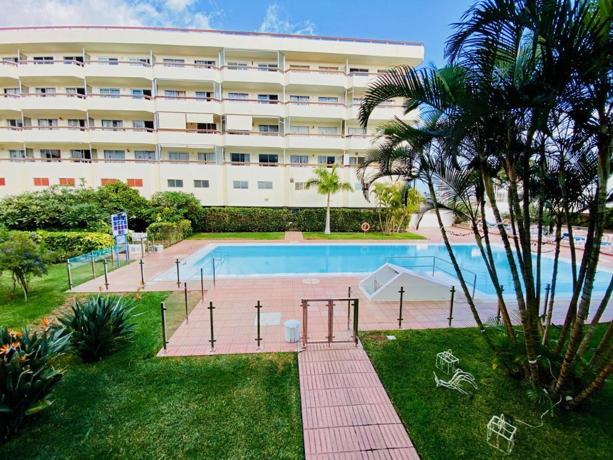 Orange And White Apartment In Yumbo San Bartolomé Εξωτερικό φωτογραφία