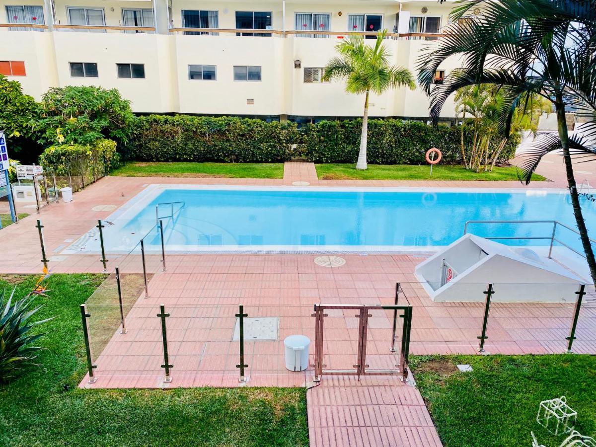 Orange And White Apartment In Yumbo San Bartolomé Εξωτερικό φωτογραφία
