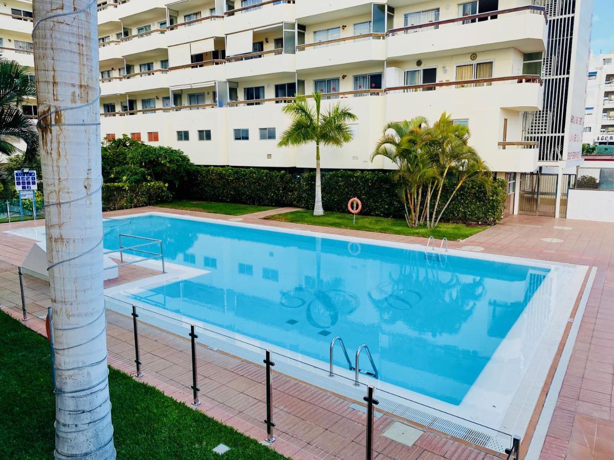 Orange And White Apartment In Yumbo San Bartolomé Εξωτερικό φωτογραφία